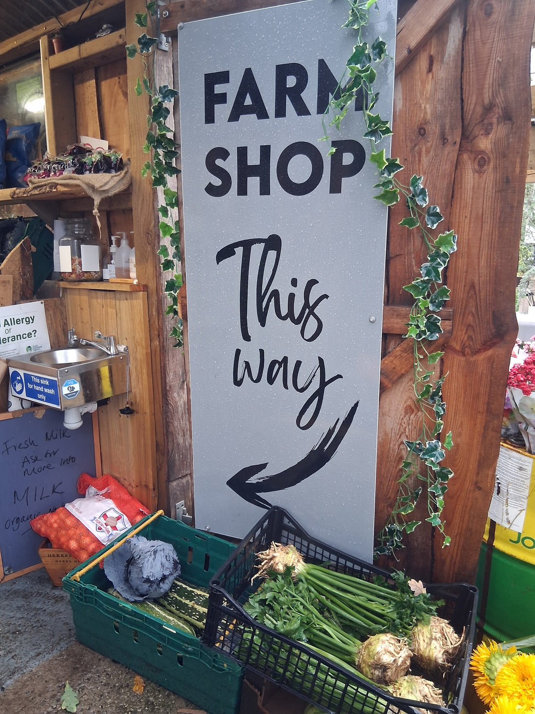 When small businesses help each other out, a community is built